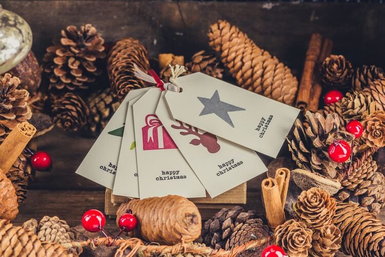Apunta estas manualidades de adornos navideños para decorar tu hogar