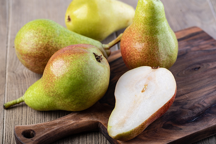 Todos los beneficios y propiedades de la pera para tu salud